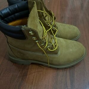 Timberland Men's Brown Leather Boots with Yellow Laces